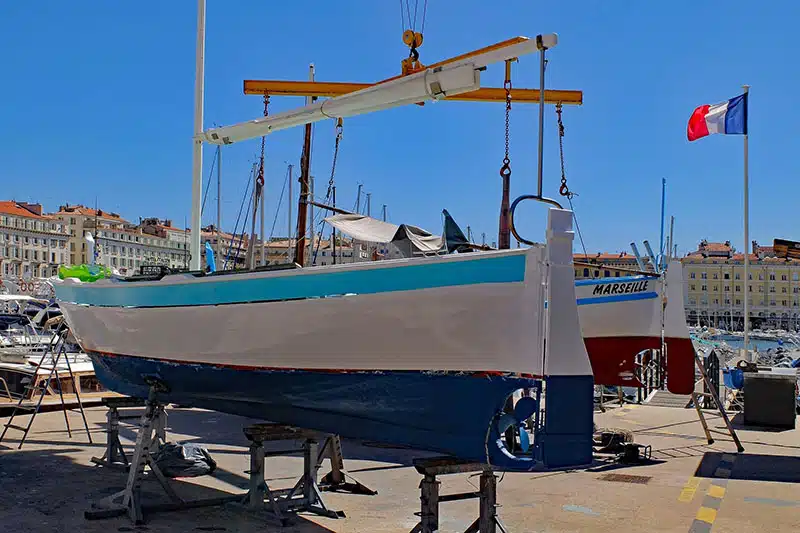 Des annonces bateaux d'occasion dans le port de Marseille