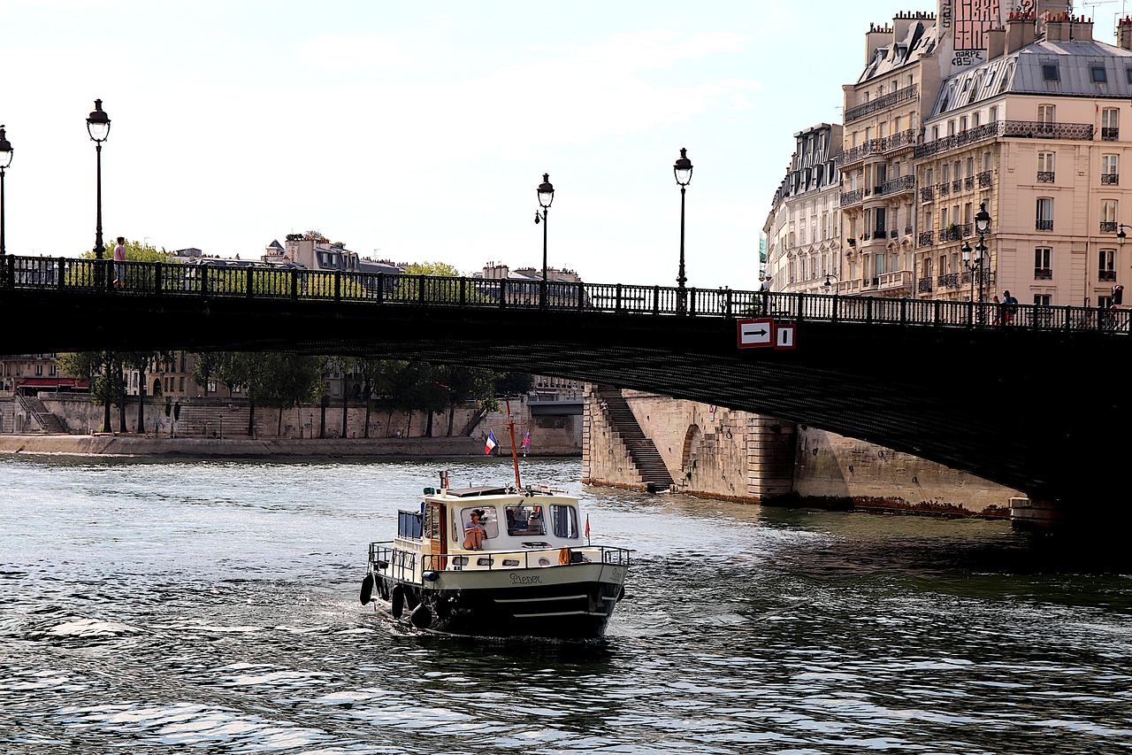 Visiter Paris en bateau