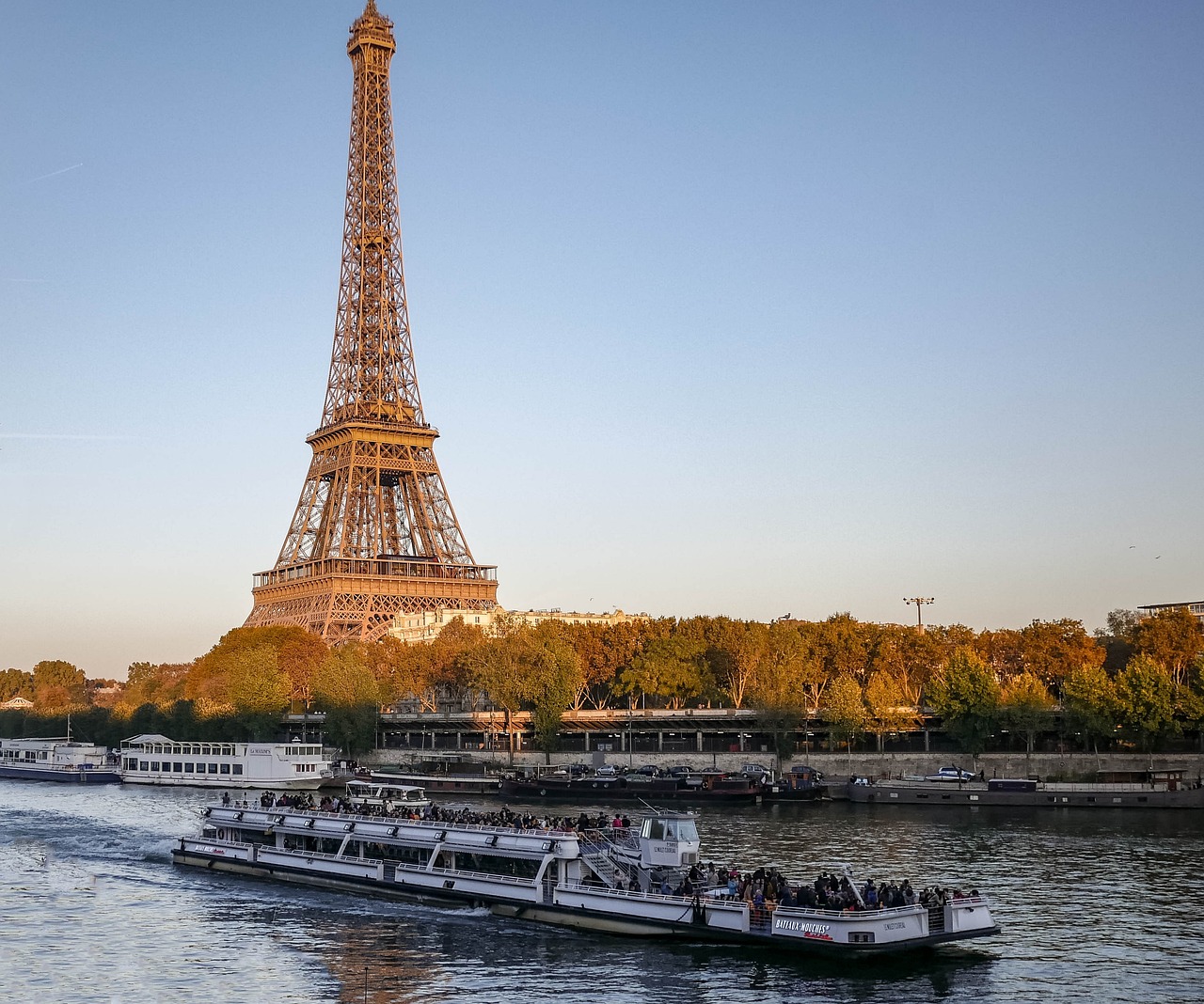 Paris sous un nouvel angle : La Croisière