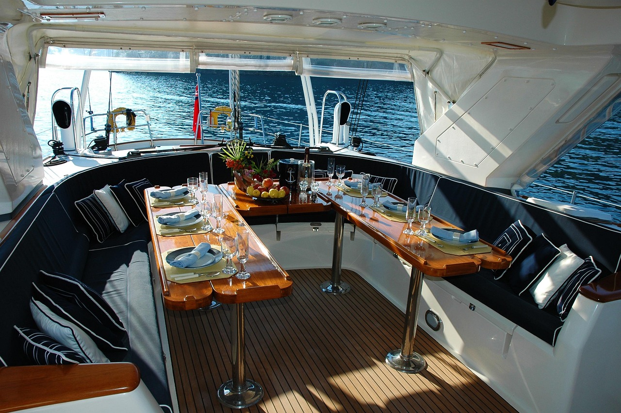 5 idées d’aménagement bateau pour gagner de la place à bord