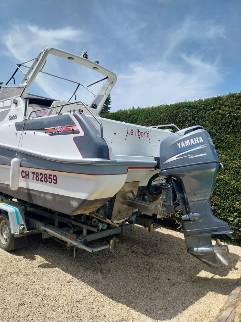 Bateau cabine